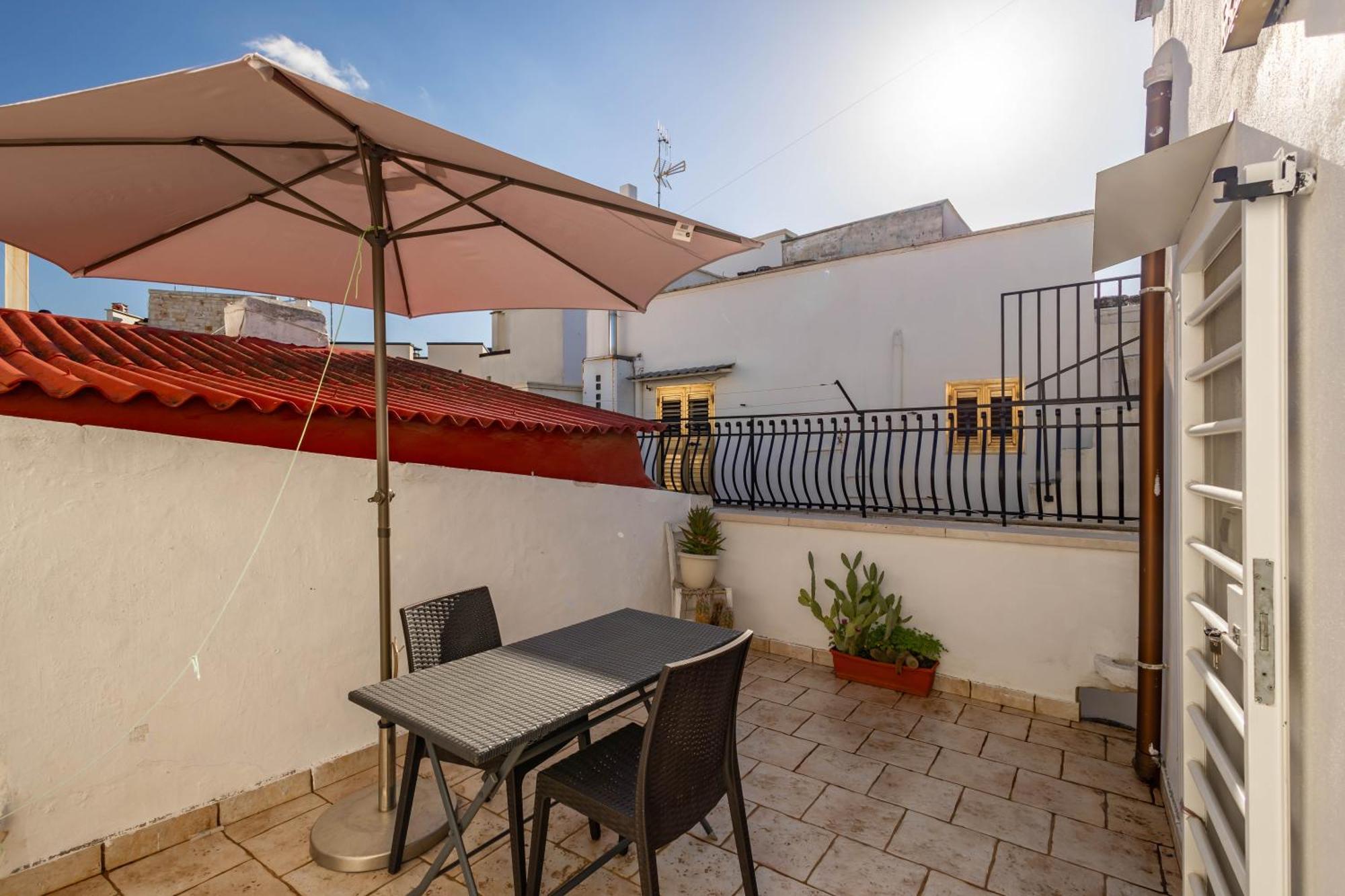 Antiche Mura Apartments "Nel Cuore Della Puglia"Bivani, Cucina, Terrazzo Turi Exteriér fotografie